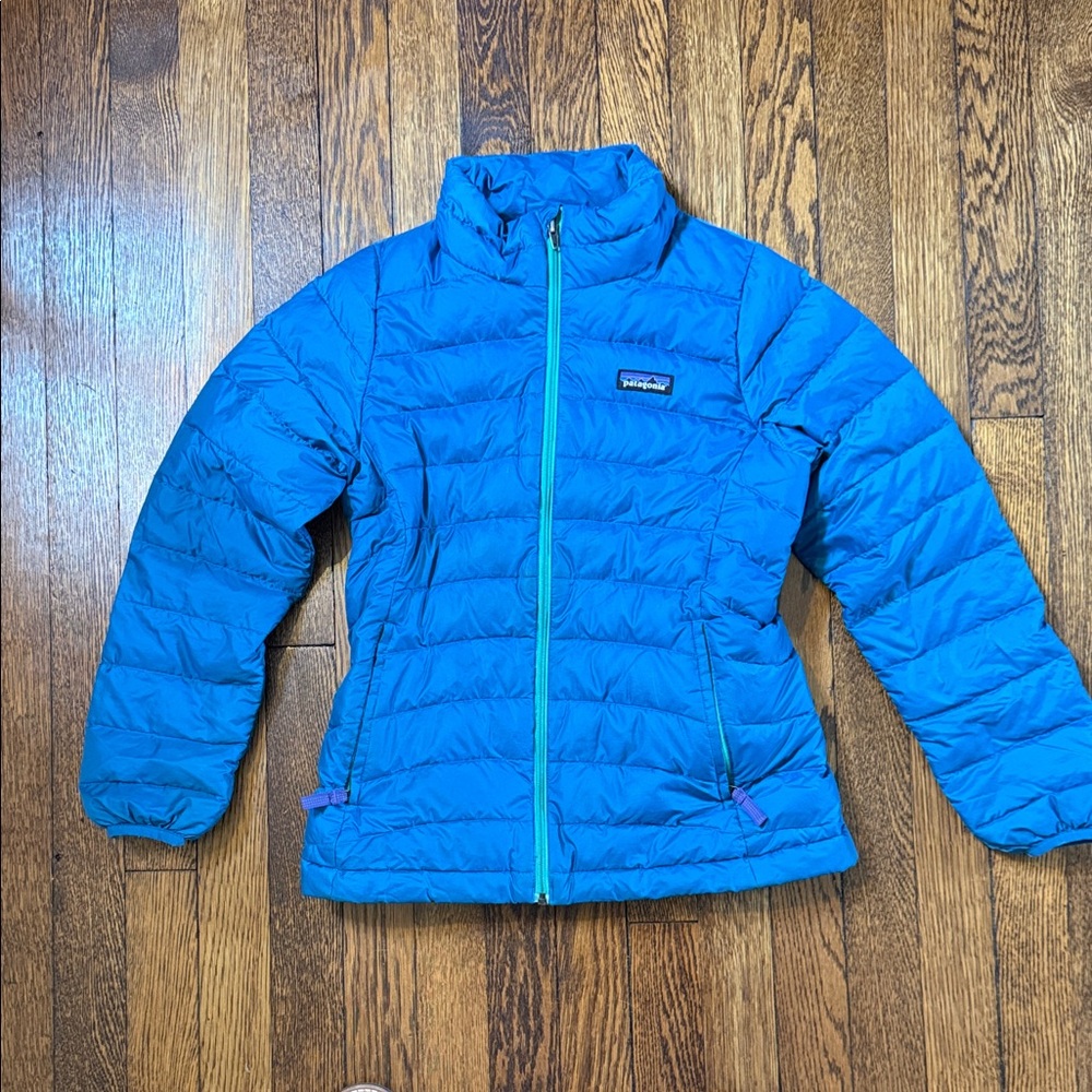 Patagonia Girl’s down jacket, pre-loved, size M (10), Teal blue